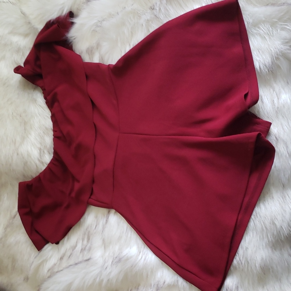 Red romper size medium - Picture 2 of 10
